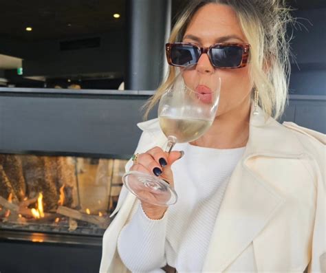 The Truth About Bec Zacharia's Chin Defect & Early Life